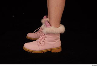 Cayla Lyons foot pink winter shoes 0003.jpg